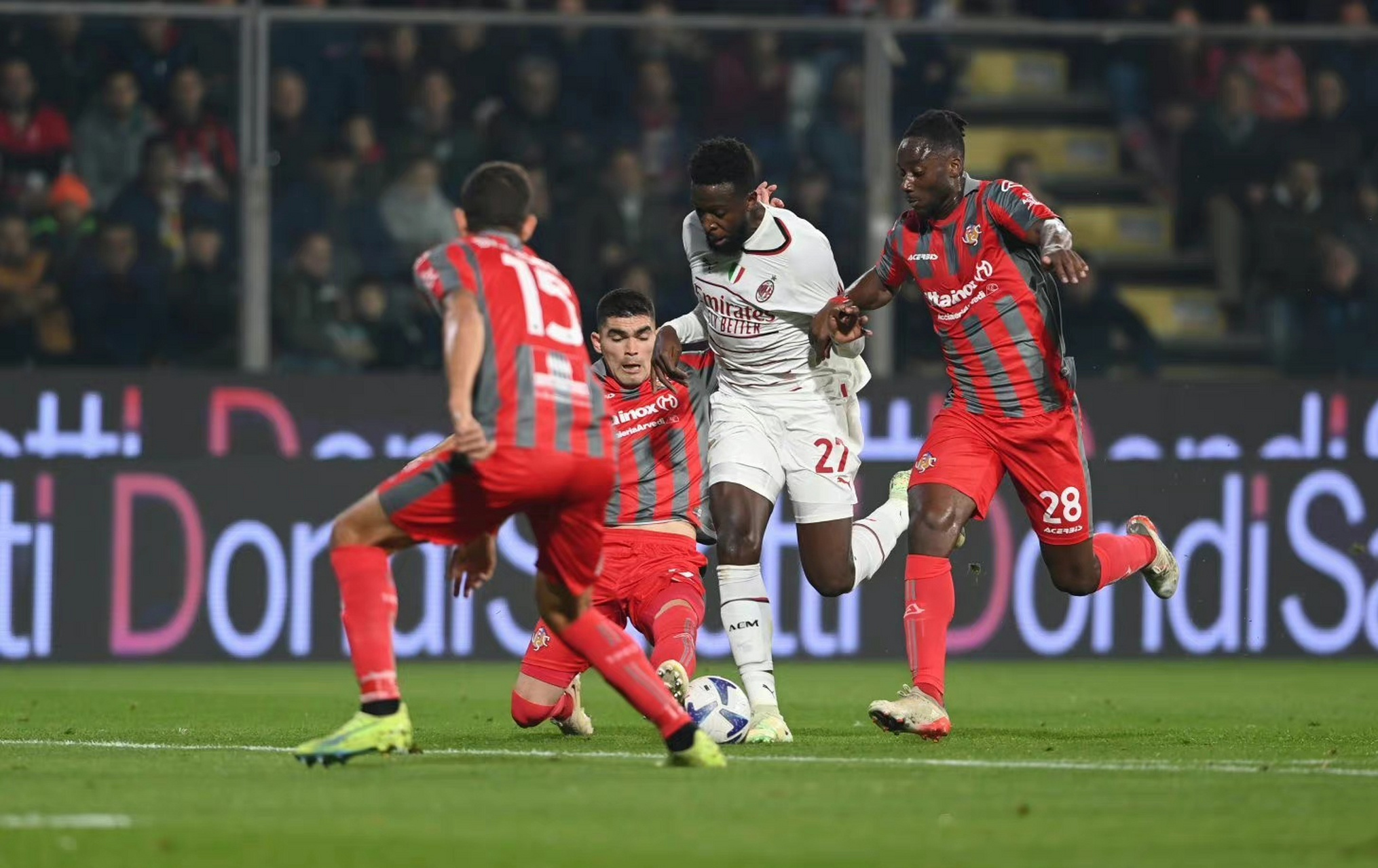 吸引了众多 吸引了众多