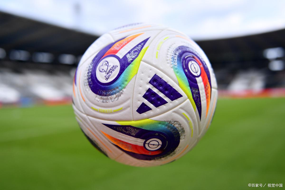 并根据赛场 并根据赛场