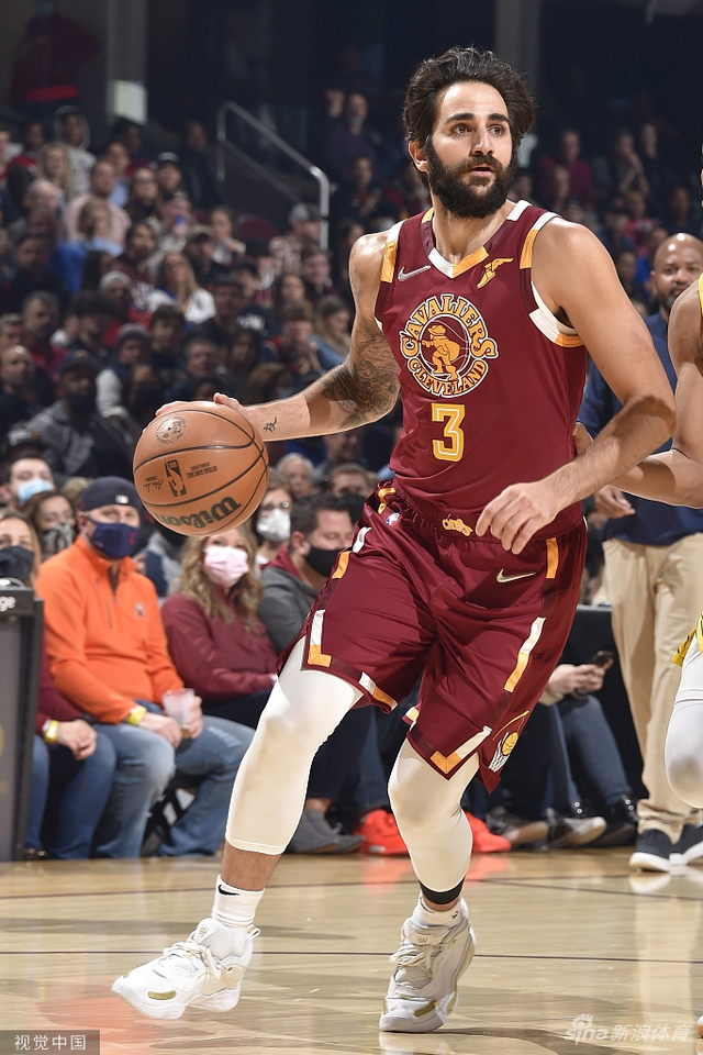 他几乎无处 他几乎无处