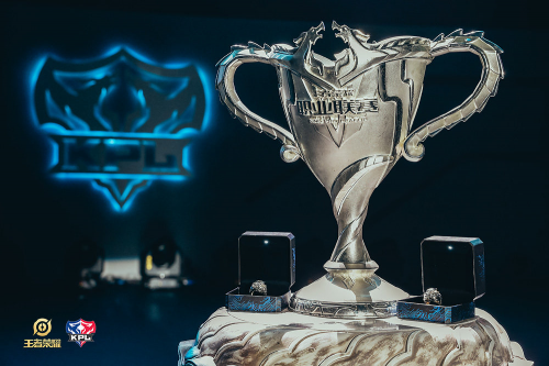 引发热烈讨 引发热烈讨