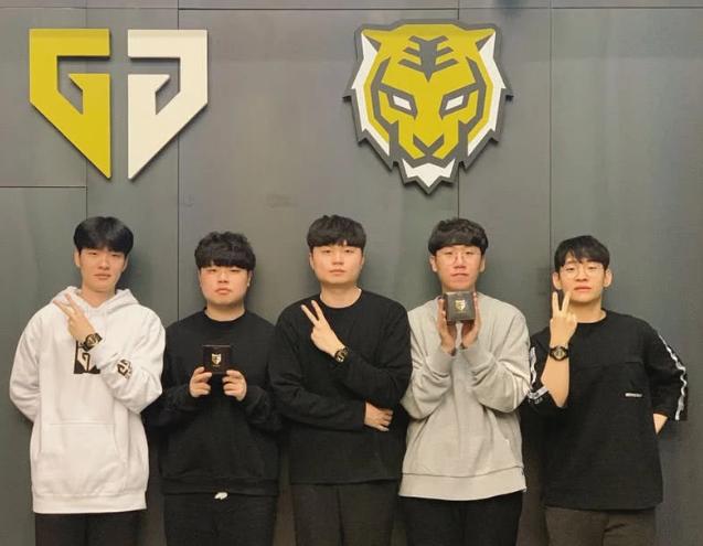 国家队战袍 国家队战袍